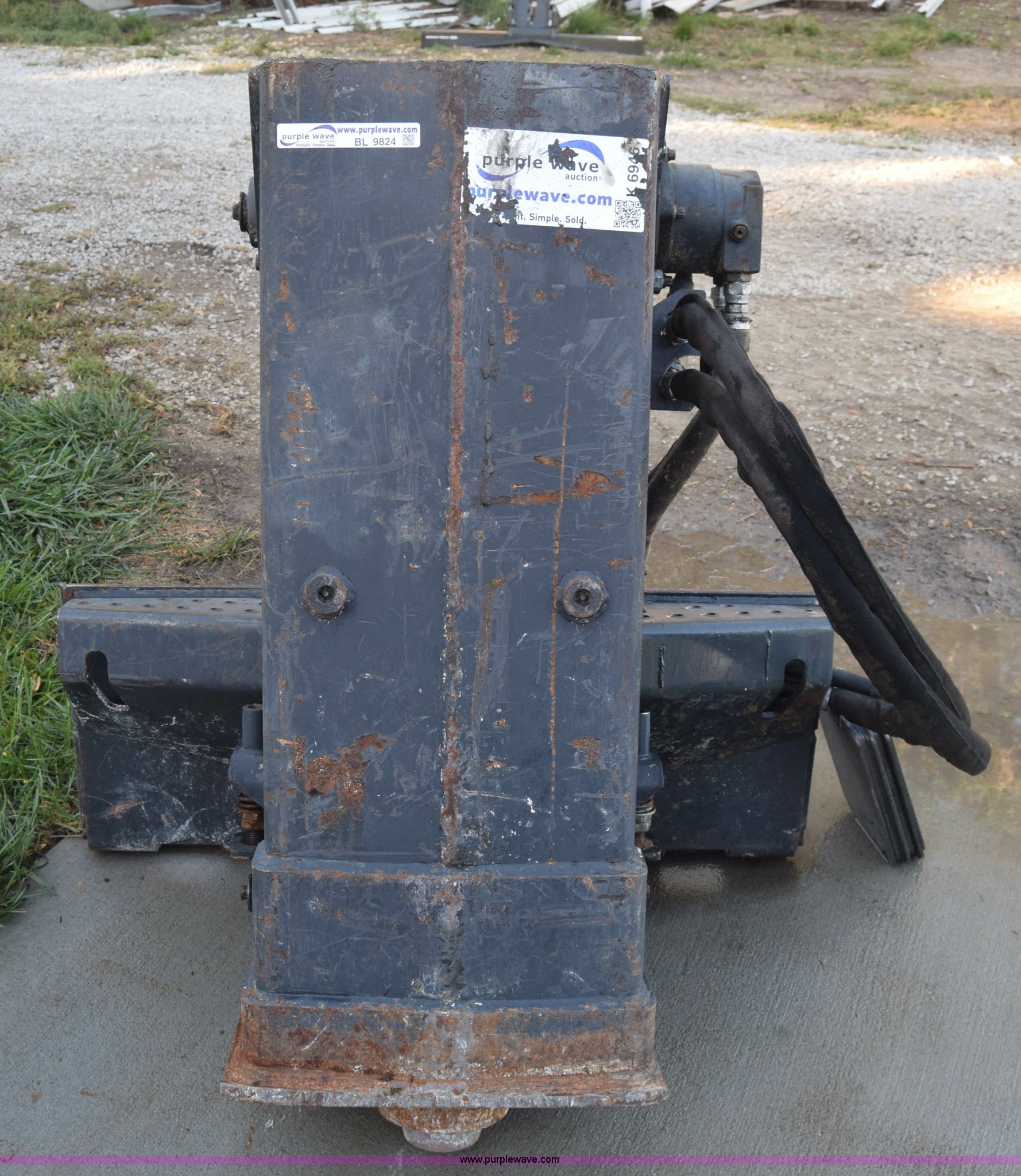 Bobcat skid steer drop hammer in Hesston, KS Item BL9824 sold