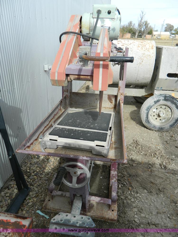 MK 5000 brick saw in Grainfield, KS Item BT9863 sold Purple Wave