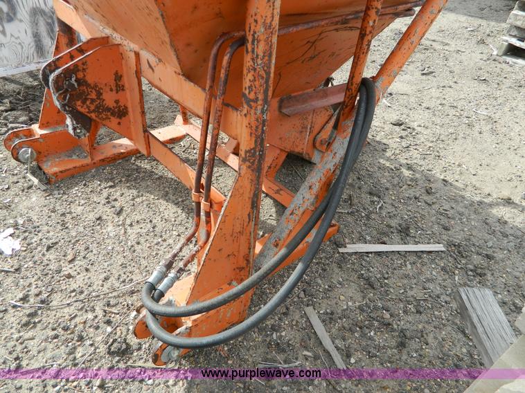 image for item BT9871 Concrete chute