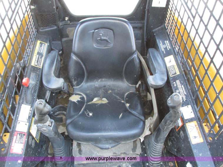 image for item H1064 2009 John Deere 320 skid steer