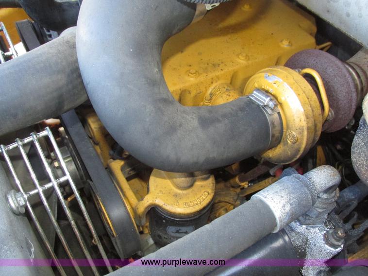 image for item H1064 2009 John Deere 320 skid steer