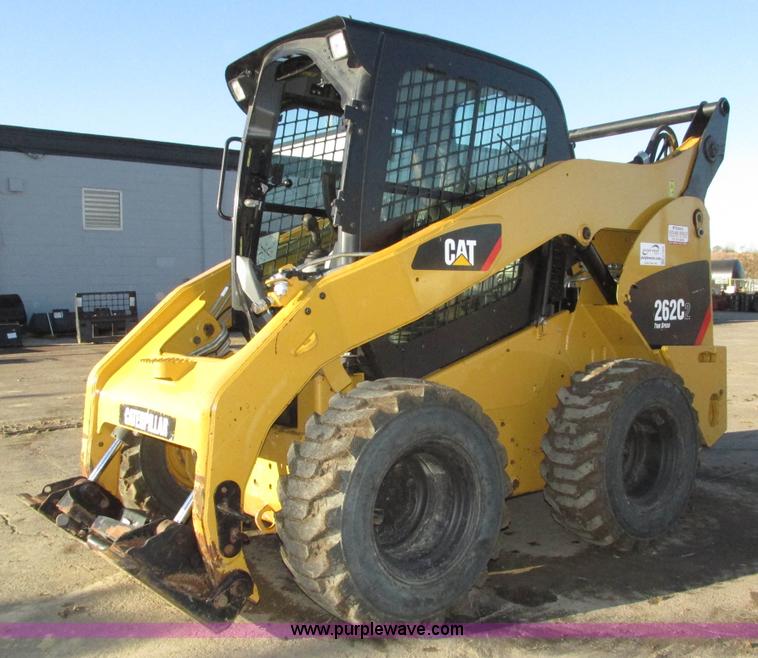 image for item H1065 2013 Caterpillar 262C2 skid steer
