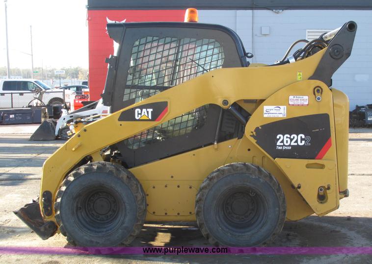 image for item H1065 2013 Caterpillar 262C2 skid steer