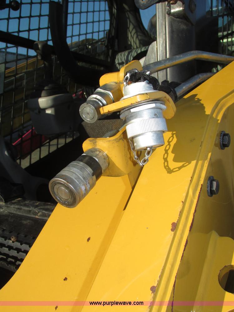 image for item H1065 2013 Caterpillar 262C2 skid steer