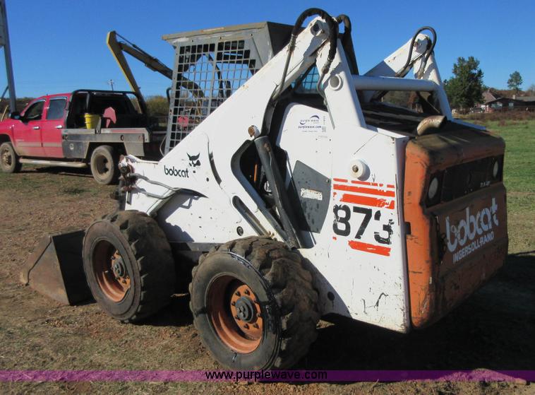 image for item I1855 Bobcat 873 skid steer