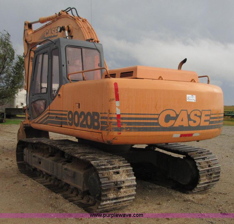 image for item I1858 2000 Case 9020B excavator