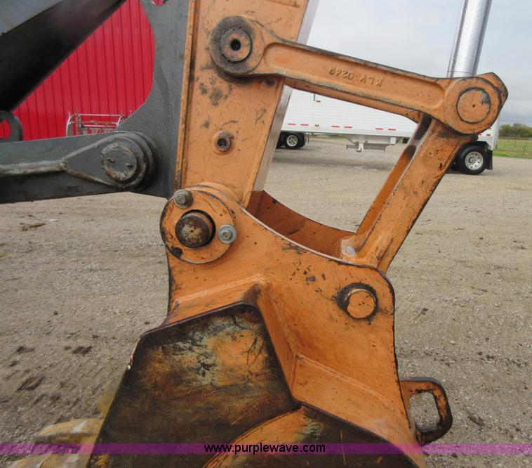 image for item I1858 2000 Case 9020B excavator