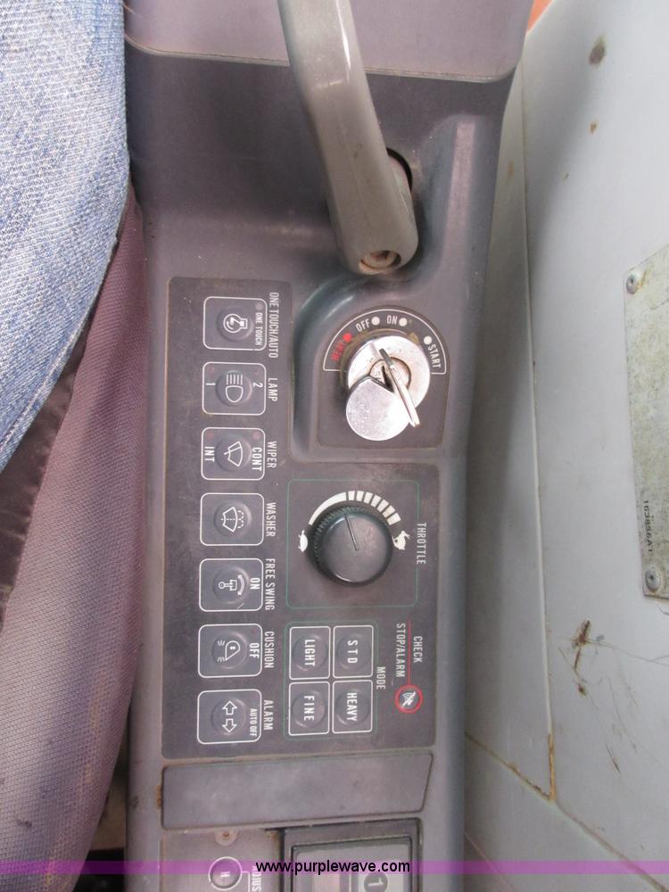 image for item I1858 2000 Case 9020B excavator