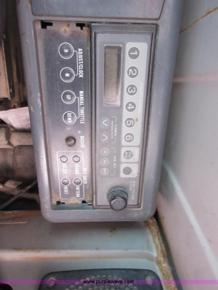 image for item I1858 2000 Case 9020B excavator