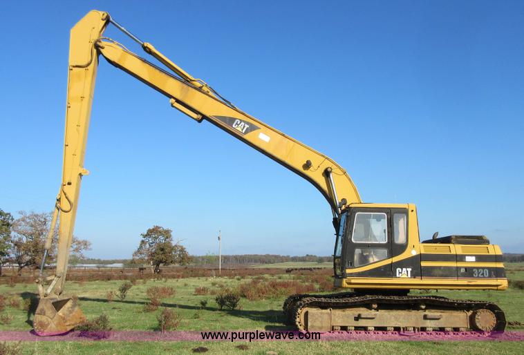 image for item I1863 1996 Caterpillar 320L long reach excavator