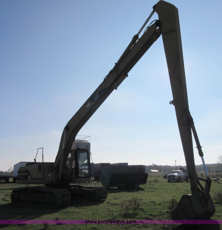 image for item I1863 1996 Caterpillar 320L long reach excavator