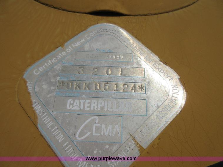 image for item I1863 1996 Caterpillar 320L long reach excavator