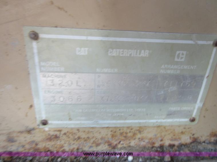 image for item I1863 1996 Caterpillar 320L long reach excavator
