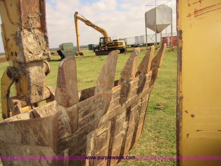 image for item I1864 1994 Caterpillar 426B backhoe