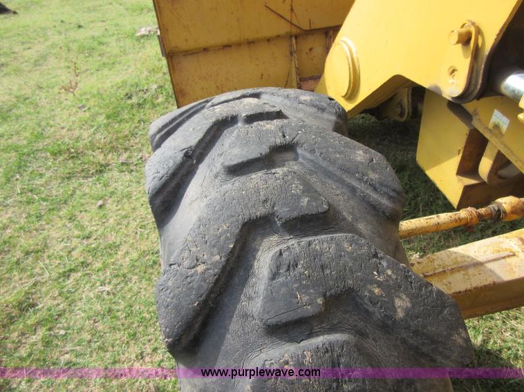 image for item I1864 1994 Caterpillar 426B backhoe