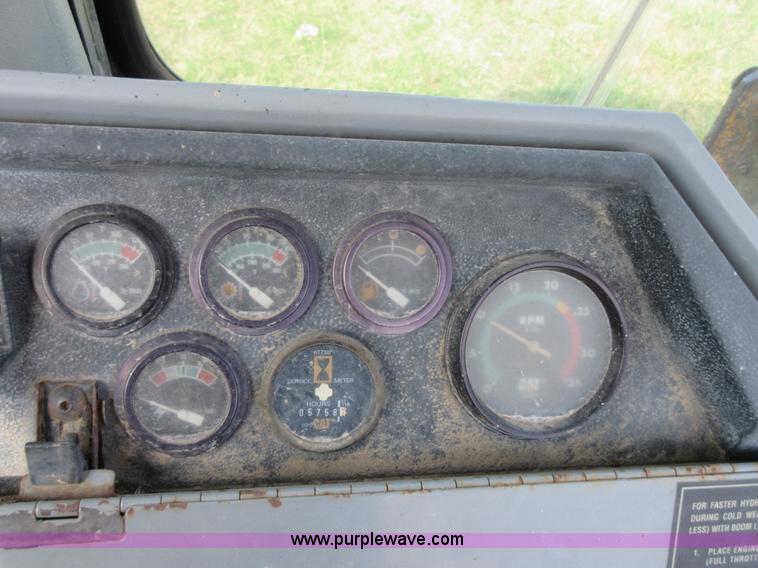 image for item I1864 1994 Caterpillar 426B backhoe