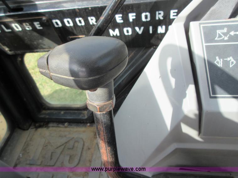 image for item I1864 1994 Caterpillar 426B backhoe