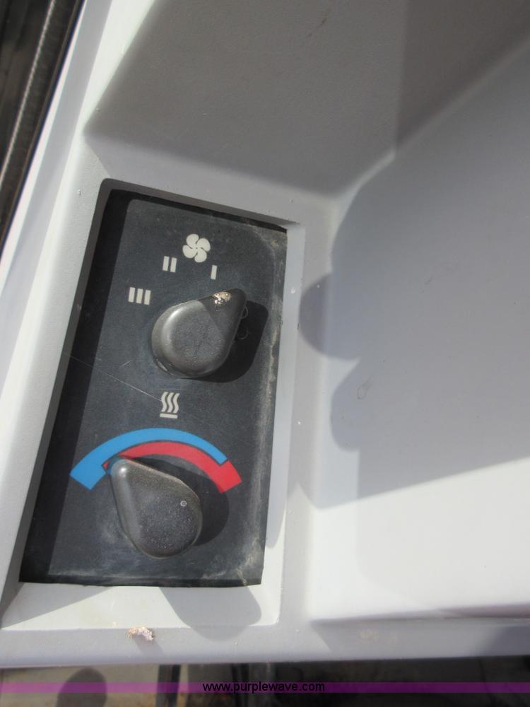 image for item I1864 1994 Caterpillar 426B backhoe