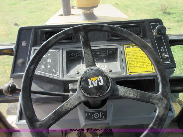 image for item I1864 1994 Caterpillar 426B backhoe