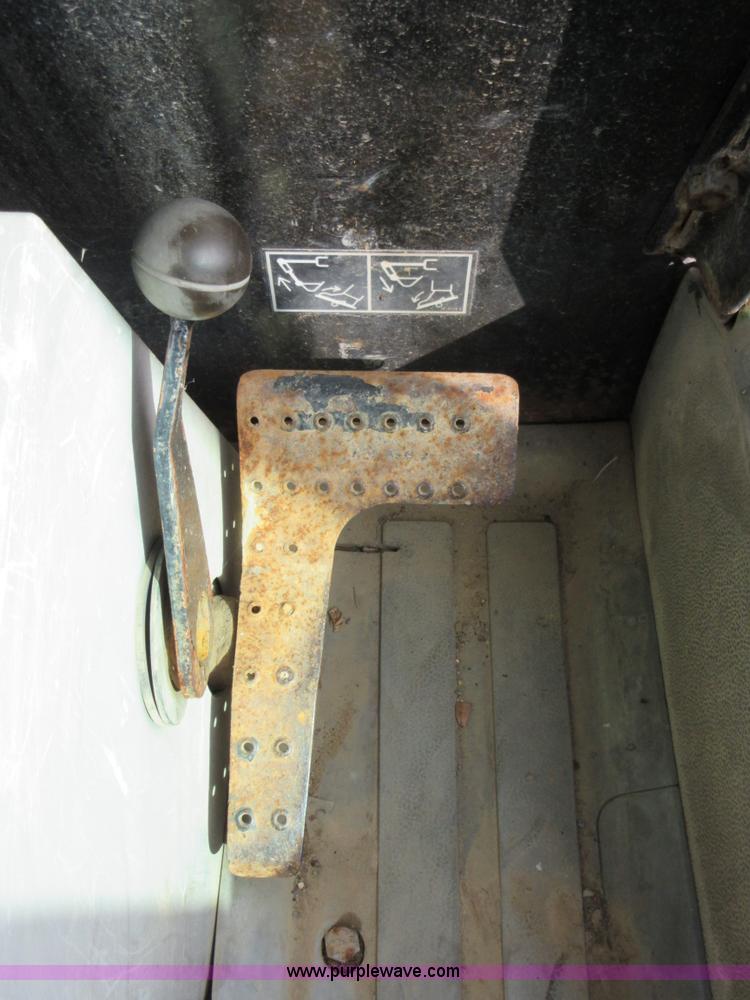 image for item I1864 1994 Caterpillar 426B backhoe