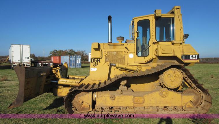 image for item I1865 1990 Caterpillar D5H LGP dozer