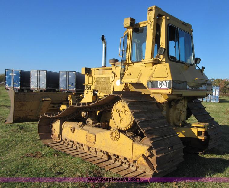 image for item I1865 1990 Caterpillar D5H LGP dozer