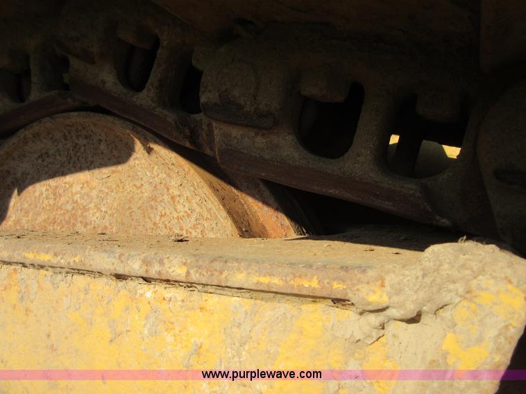 image for item I1865 1990 Caterpillar D5H LGP dozer