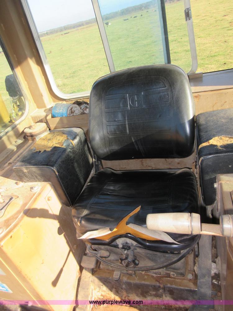 image for item I1865 1990 Caterpillar D5H LGP dozer