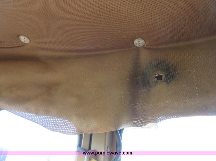 image for item I1865 1990 Caterpillar D5H LGP dozer