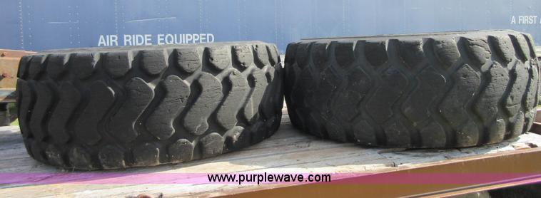 image for item I1866 (2) Michelin 26.5R25 tires