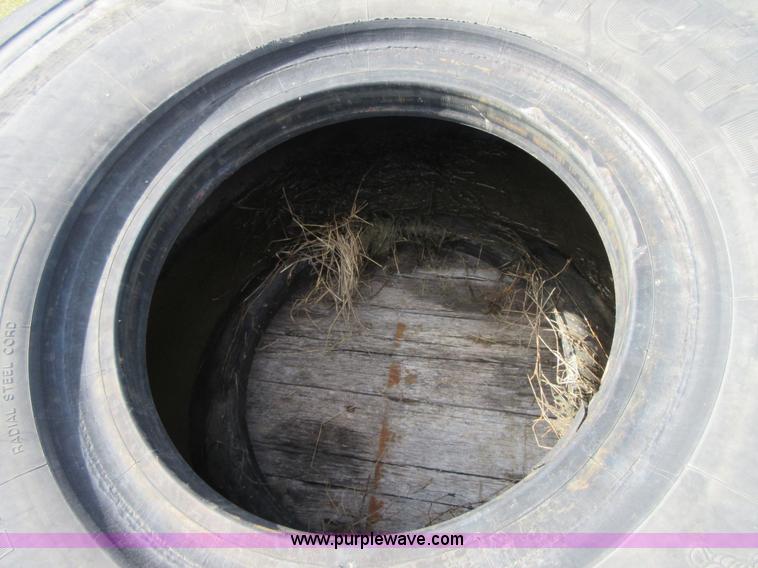 image for item I1866 (2) Michelin 26.5R25 tires