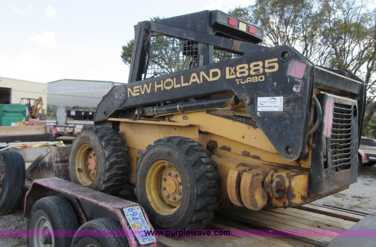 image for item I1894 1999 New Holland LX885 Super Boom skid steer