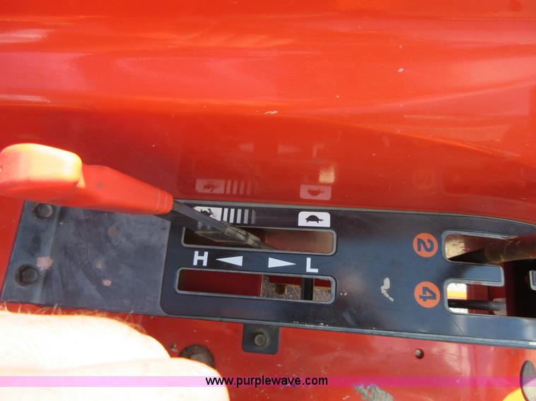 image for item I1898 Kubota L4240D MFWD tractor