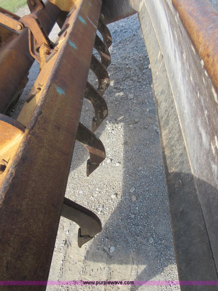 image for item I1898 Kubota L4240D MFWD tractor