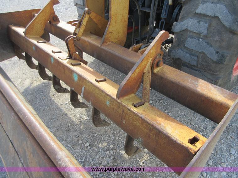 image for item I1898 Kubota L4240D MFWD tractor