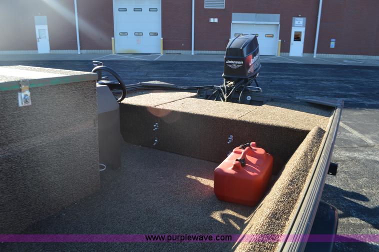 image for item I6288 2002 Lowe roughneck boat