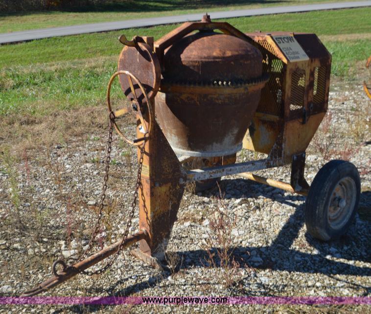 image for item I6301 Stow CM4 concrete mixer