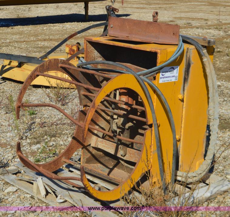 image for item I6302 Excavator barrel handler