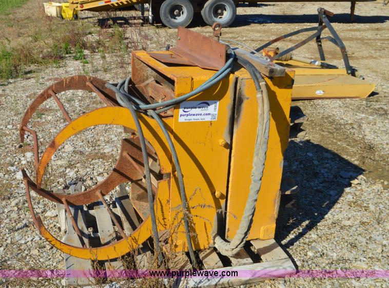 image for item I6302 Excavator barrel handler