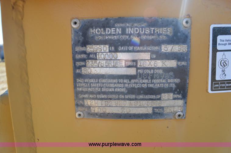 image for item I6306 1998 Holden TD020 equipment trailer