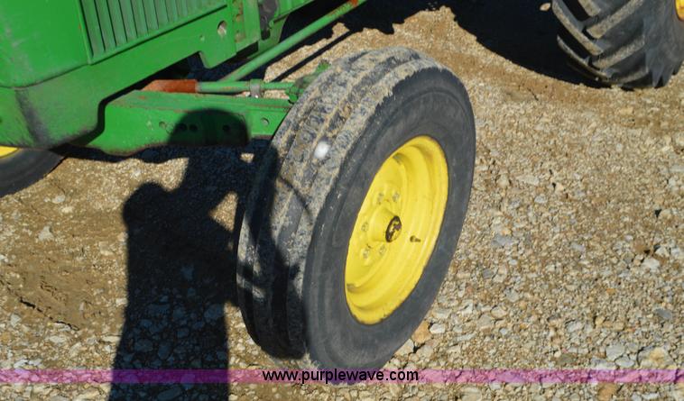 image for item I6308 John Deere 2020 tractor