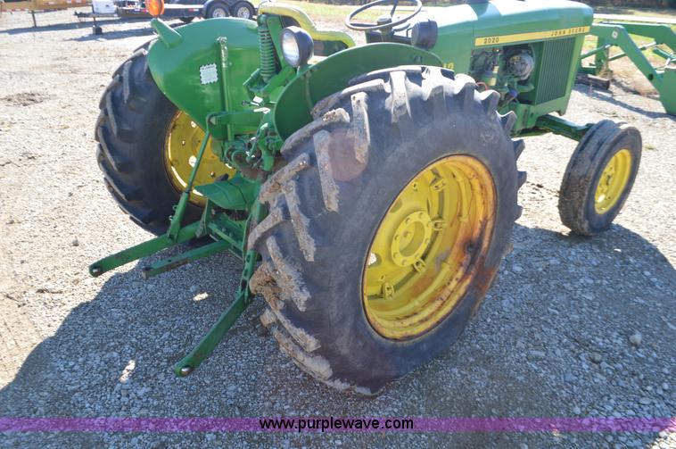 image for item I6308 John Deere 2020 tractor