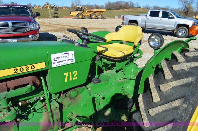 image for item I6308 John Deere 2020 tractor