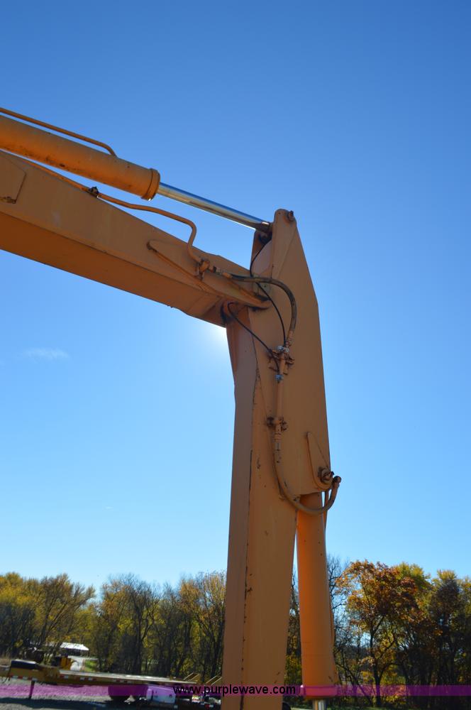 image for item I6309 1985 Case 880D excavator