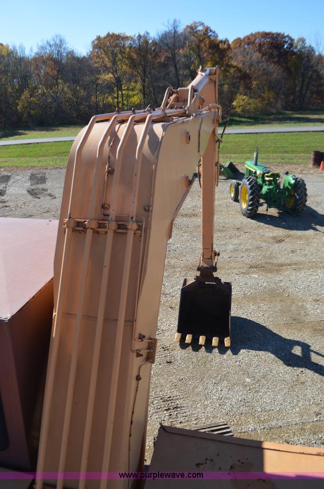 image for item I6309 1985 Case 880D excavator