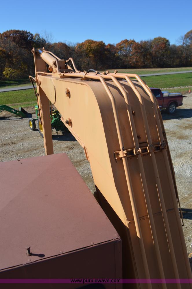 image for item I6309 1985 Case 880D excavator