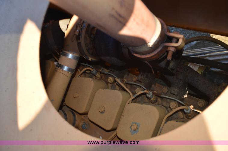 image for item I6309 1985 Case 880D excavator