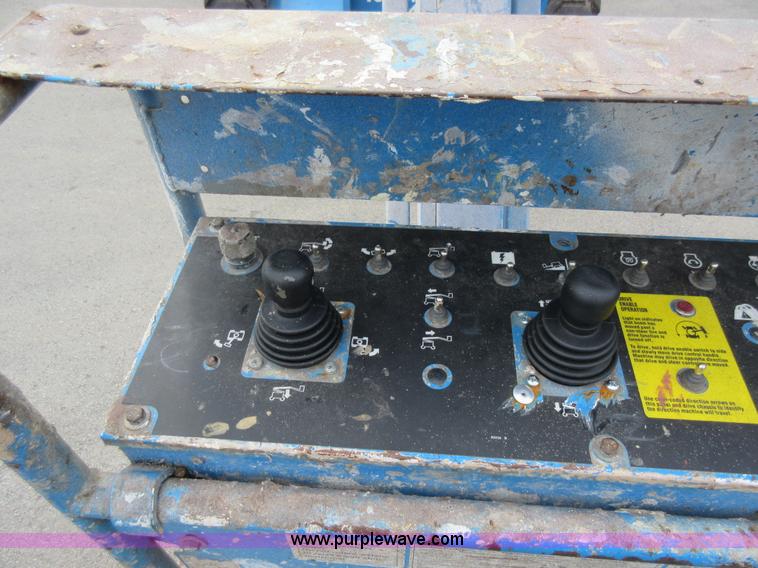 image for item I6325 2006 Genie Z45/25 boom lift
