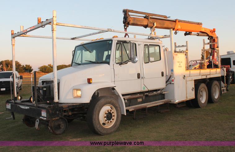 image for item J1390 2003 Freightliner FL80 Crew Cab railroad truck with crane