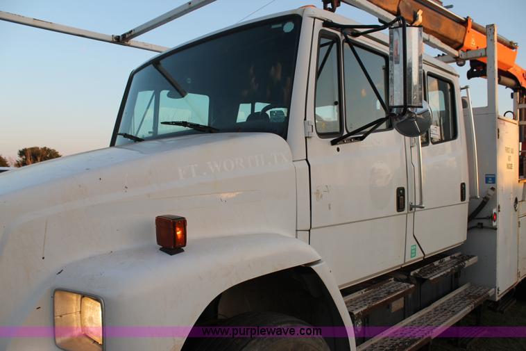 image for item J1390 2003 Freightliner FL80 Crew Cab railroad truck with crane